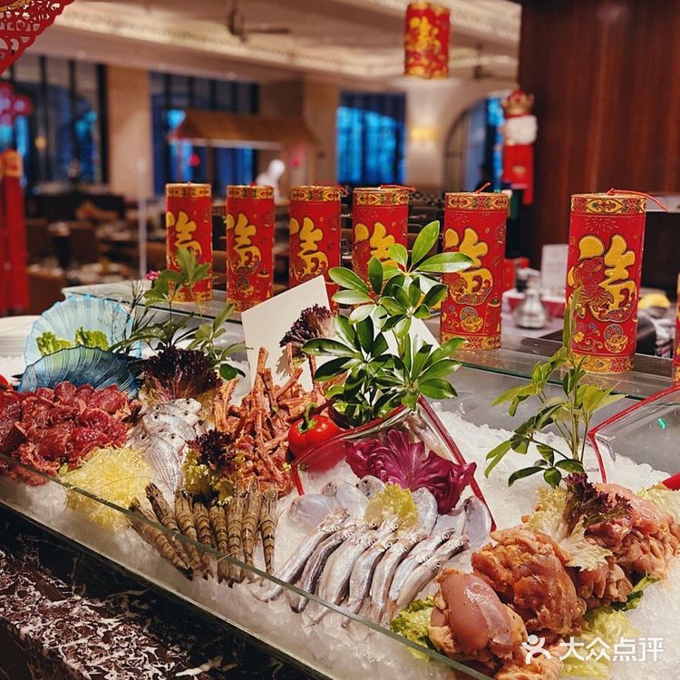 上百道菜的年夜饭你吃过吗?教你怎么用最少的钱得到最大的享受