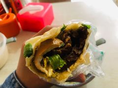 河南烙馍卷豆腐串-正宗河南特色大饼店(菊乐路店)