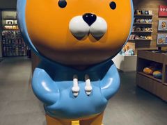 -LINE FRIENDS Garosu-gil Flagship Store