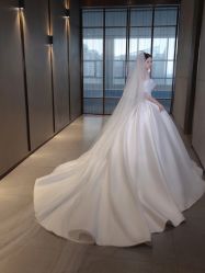 -不晚国际婚纱礼服