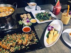 -The Dishes Seafood & Restaurant