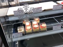 -红宝石·鲜奶小方·海派西点房(南丹店)