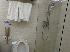 -兴芮温泉度假区