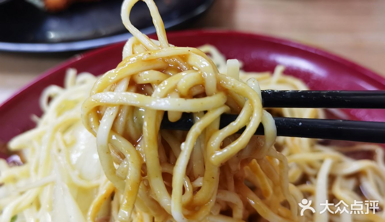 夏天的上海，怎能不来一份冷面呢？