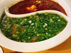 鸳鸯水煮牛肉-成都吃客(九眼桥店)