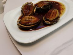 红烧鲍鱼-来之顺海鲜菜馆·青岛菜·始于1993(栈桥店)