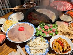 -萍姐火锅·公路夜市(武汉首店)