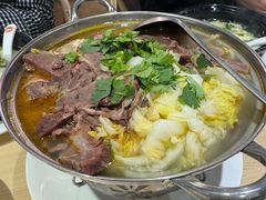 -闫家驴肉老店(华电一校店)