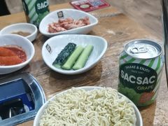 -喇喇排骨火锅·传统韩式脊骨汤(望京西园总店)