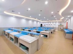 -蓝旗亲子游泳(范湖万达广场店)