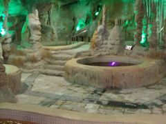 -泉城欧乐堡戏水湾艺术养生温泉