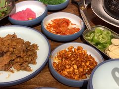 -明洞阿姨·韩式酱蟹烤肉·创意料理(三元桥店)