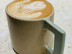 拿铁咖啡-AO cafe＆bistro