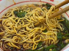 -叶伟胡辣壳面(两路口店)
