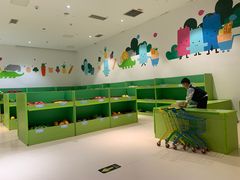 -爱睿思儿童早教亲子游泳(万象城店)