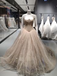 -Vera Wang婚纱礼服旗舰店