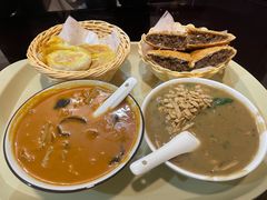 -方中山胡辣汤(顺河路店)