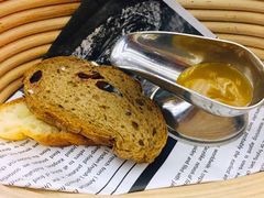 餐前面包-悦禧耕岛酒店·指月坞餐厅·旺山特色农家乐
