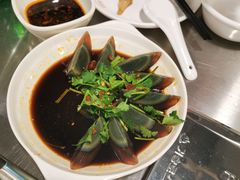 -胡须佬鸡煲四季火锅店(石厦西村直营店)