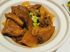 红烧萝卜牛腩煲-唐宫海鲜舫