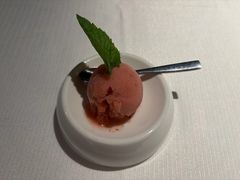 -LESCEDARS Brasserie Bistro香柏树