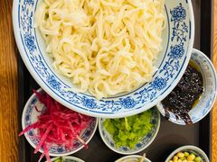 老北京炸酱面-门框胡同百年卤煮(新街口店)