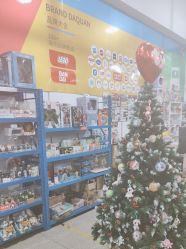 -逝水玩具折扣店