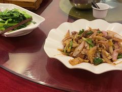 -东馆和天下特色餐饮(工农店)