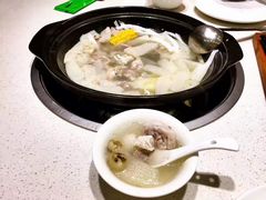 -东椰·海南椰子鸡火锅(朝阳门店)