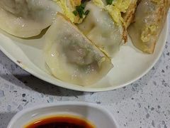 -三好食堂(煎饺·馄饨·肉饼米线·盛世广场店)
