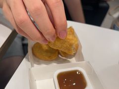 -麦当劳(上海虹桥站30B检票口楼上)