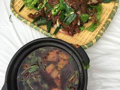-余家庄肥肠鱼地方汤锅(银杏大道店)
