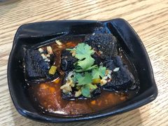 老长沙臭豆腐-螺大蛳柳州螺蛳粉·火锅·热干面(西城永捷店)