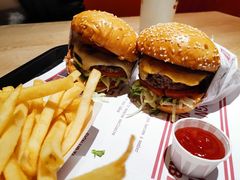 -The Habit Burger Grill 哈比特汉堡(复兴soho店)