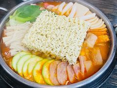 传统部队火锅-the frypan韩国炸鸡啤酒(五路居店)