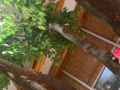 -蜜桃餐厅·伴山(湖滨商业街店)