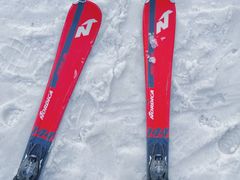 -采薇庄园四季滑雪场