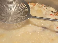 -尚尚仙·酸汤猪手·猪肚鸡火锅(华联万柳购物中心店)