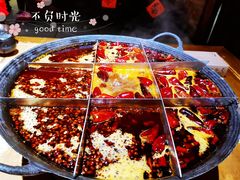 -白乐天毛肚火锅馆(解放碑店)