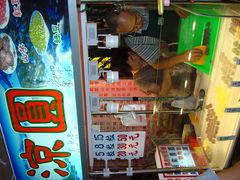 -六合夜市