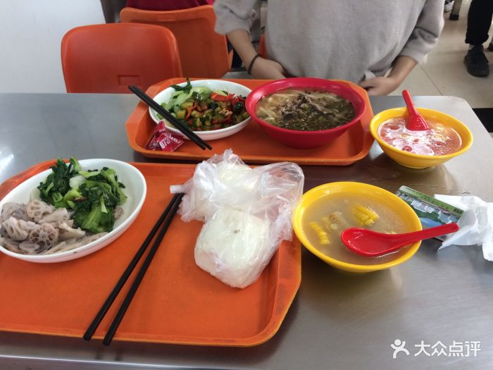 中南大學二食堂圖片