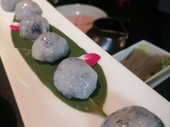 爆浆手打鲜虾丸-大隐·成都火锅Bistro(合生麒麟新天地店)