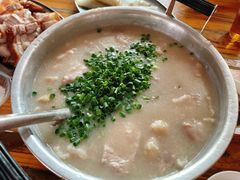 洲心大粥-洲心明记烧肉大粥(总店)