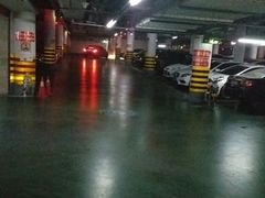 -观前公园人防停车场