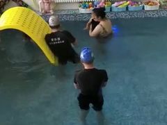 -爱乐游亲子游泳俱乐部