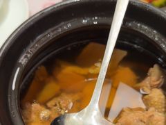 -顺风汤馆·广府粤菜(江宸天街店)