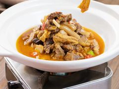 -园中园美食城