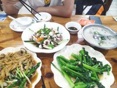 白灼爽口八爪鱼-南记食粥坊·宵夜大排档(莲花总店)
