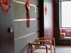 -铂逸梦秦酒店(横店梦幻谷店)