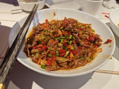 -阿瓦山寨·湘菜现炒·剁椒鱼头王(咸阳总店)